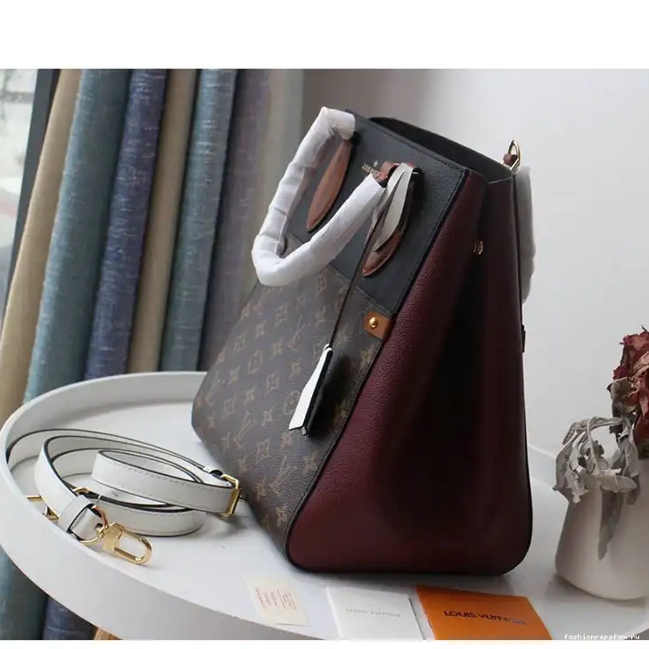 Fashionrep 208B570005 Bags LV 0814